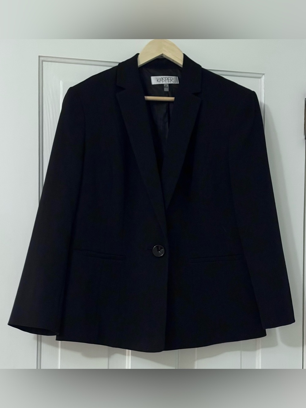Kasper Black Business Suit - Blazer & Pencil Skirt